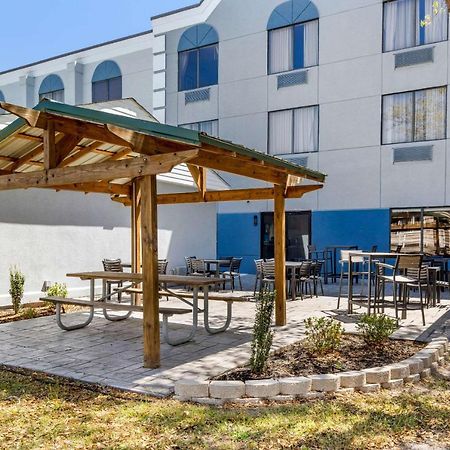 Comfort Suites Southport - Oak Island Buitenkant foto