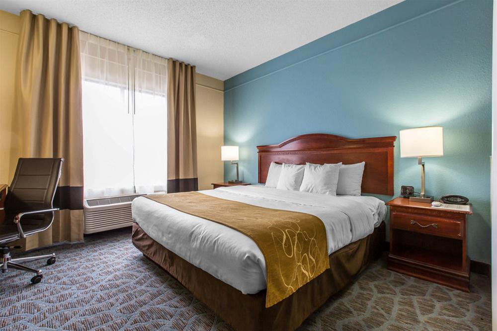 Comfort Suites Southport - Oak Island Buitenkant foto