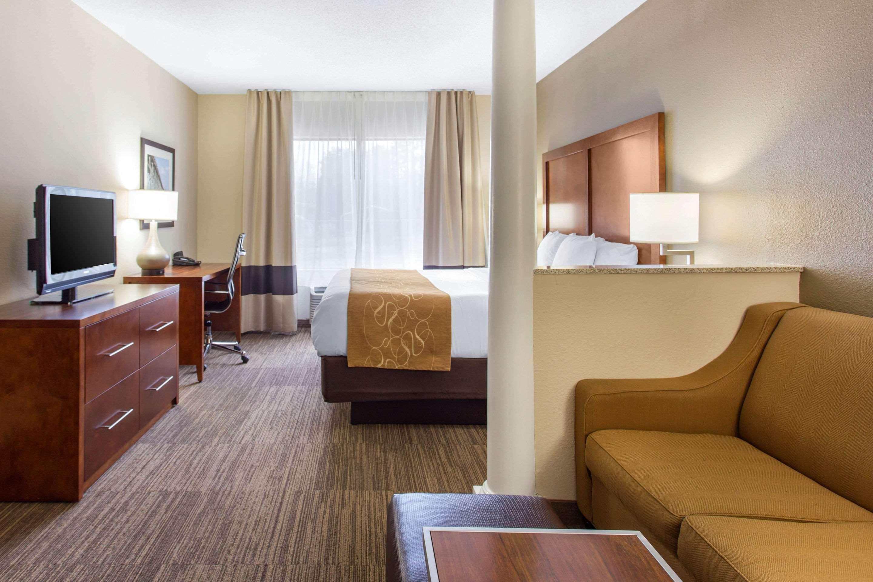 Comfort Suites Southport - Oak Island Buitenkant foto