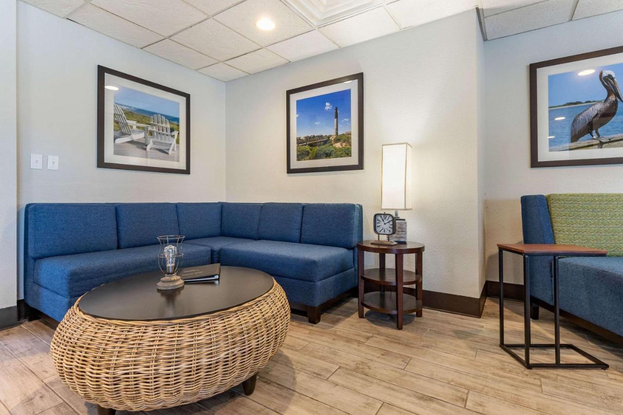 Comfort Suites Southport - Oak Island Buitenkant foto
